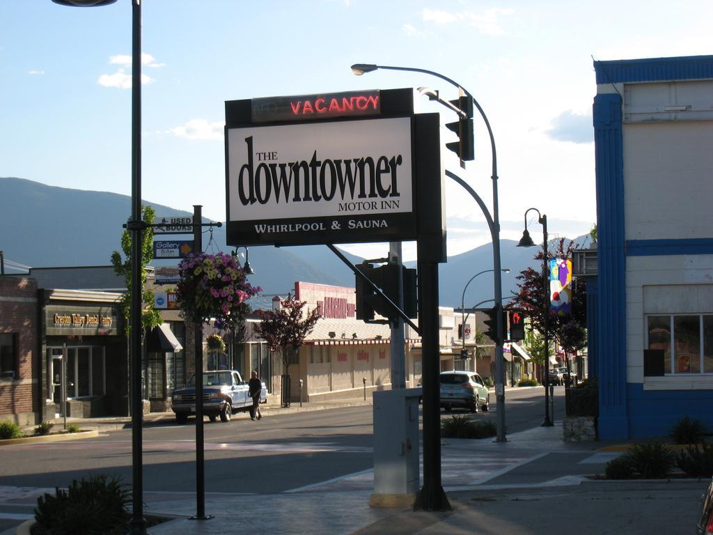 קרסטון Downtowner Motor Inn מראה חיצוני תמונה